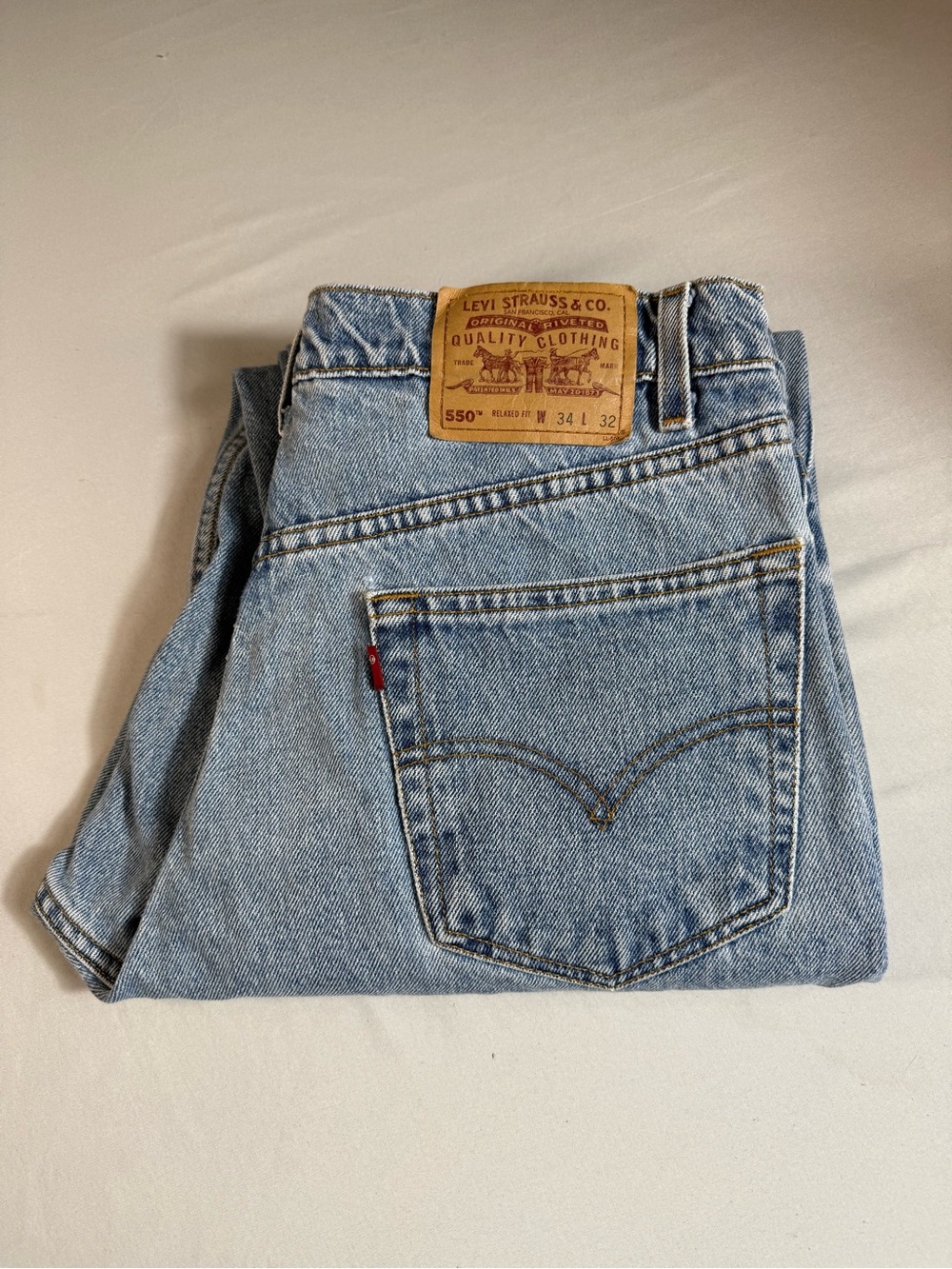 Levi’s 550 Vintage Relaxed Fit Jeans 34x32 Fits 33x32 Light Wash Y2K